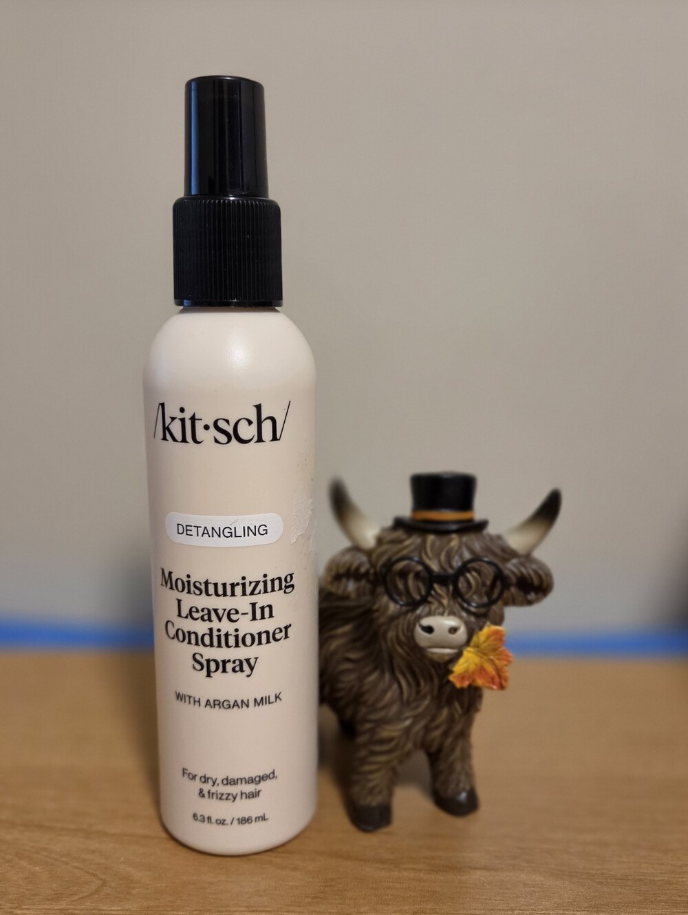 Kitsch Moisturizing Leave-In Conditioner Spray - Cream & Black